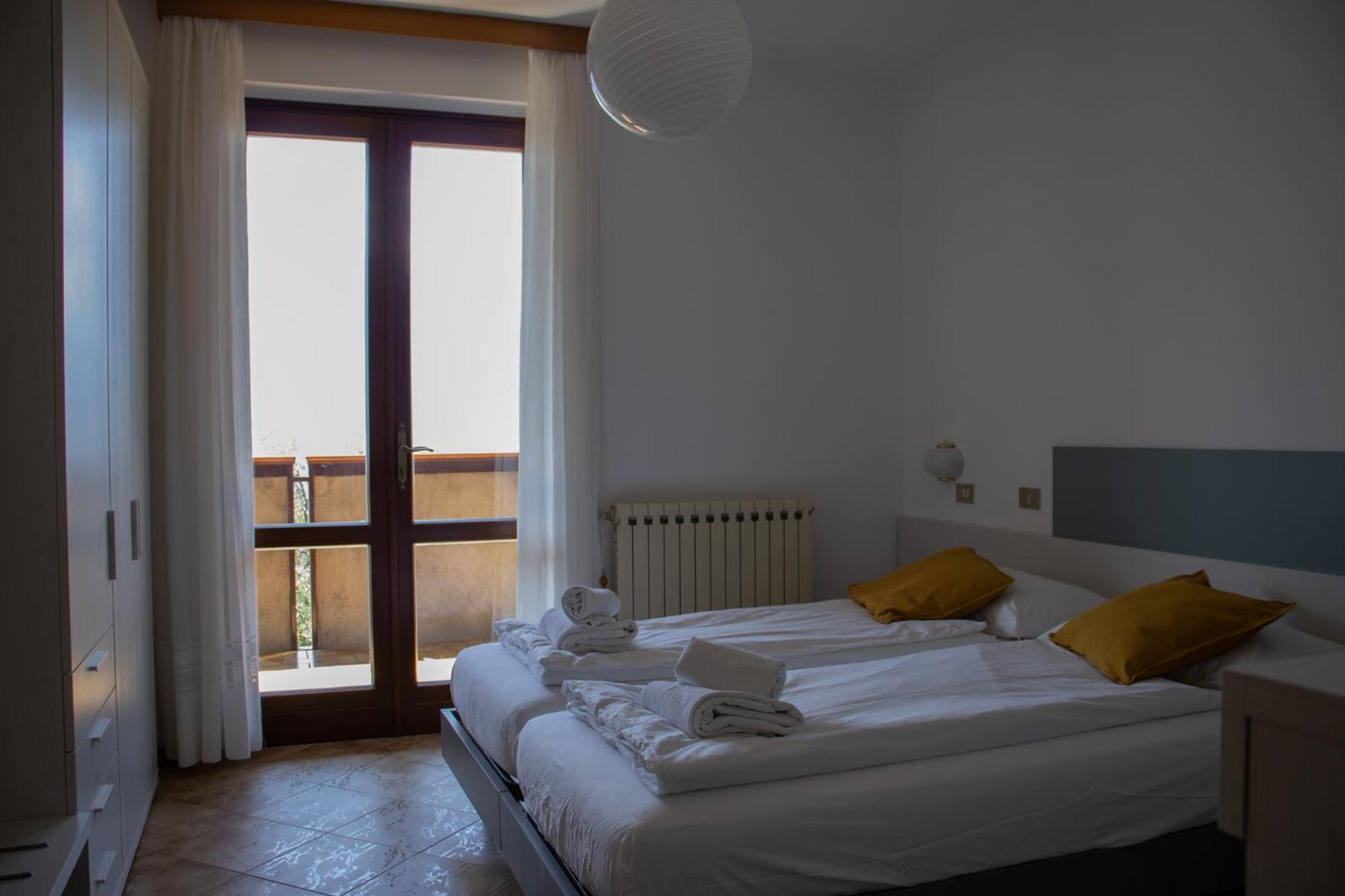Residence Miravalle 利莫内-苏尔加达 外观 照片